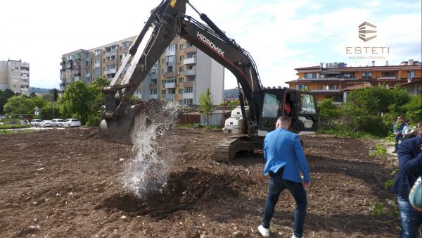 Първа копка на модерна жилищна сграда в кв. Самара-3 направи строителна компания Естети (ВИДЕО)