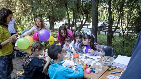 На Лазаровден пъстър празник в  Аязмото” събра малки и големи