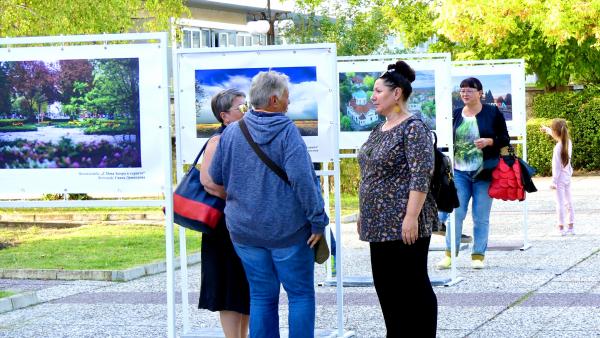 Откриха фотоизложба под наслов С Нова Загора в сърцето