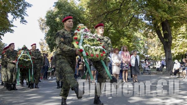 Старозагорци отбелязаха 112 години от обявяването на Независимостта на България