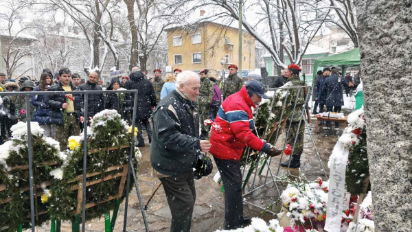 Стара Загора се поклони пред подвига на Васил Левски 152 години след героичната му гибел