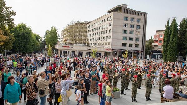 Празникът започна - 141 години от възстановяването на Стара Загора!