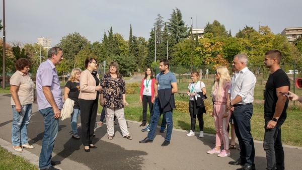 Засадиха 20 хималайски кедъра по случай юбилей на българската статистика