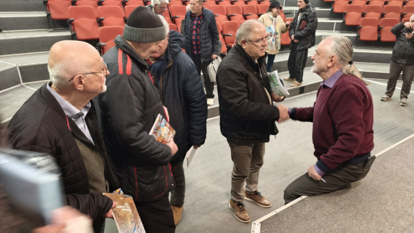 Валентин Дончевски откри маратона  Четяща Стара Загора  с две нови свои книги