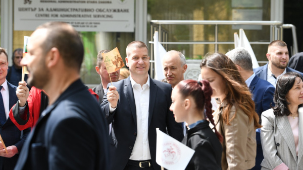 С пъстро шествие Стара Загора празнува 24 май - денят на българското АБВ
