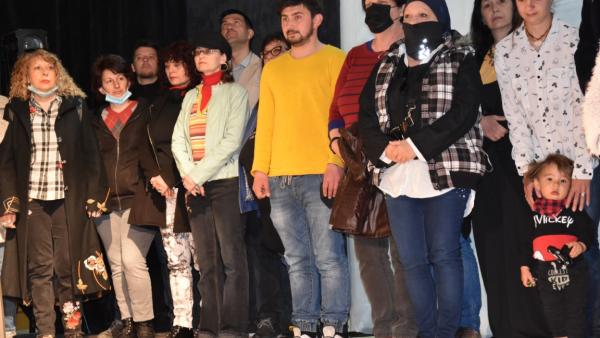 Премиера по Чудомир открива новата сцена на общинския театър в Казанлък