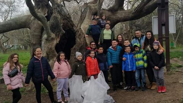 Ученици се включиха в инициативата Заедно да почистим Стара Загора