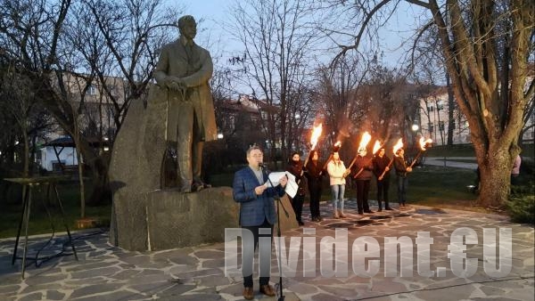 Огънят на Яворовата поезия пламна за 54-ти път в Чирпан