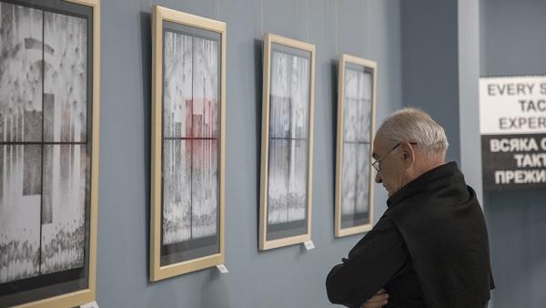 Творците от Международния пленер по живопис подредиха изложба в зала Байер