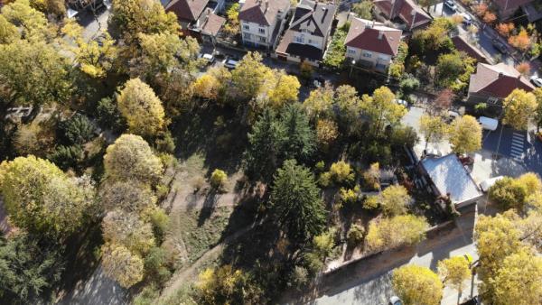 Общинският съвет на Казанлък даде зелена светлина на разширяването на парк  Розариум