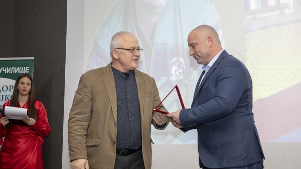Спортно училище  Тодор Каблешков  награди най-добрите си спортисти