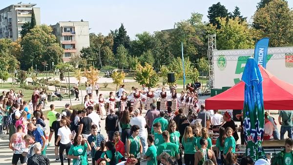 Beroe 5K Road Race  събра стотици бегачи в парк  Артилерийски