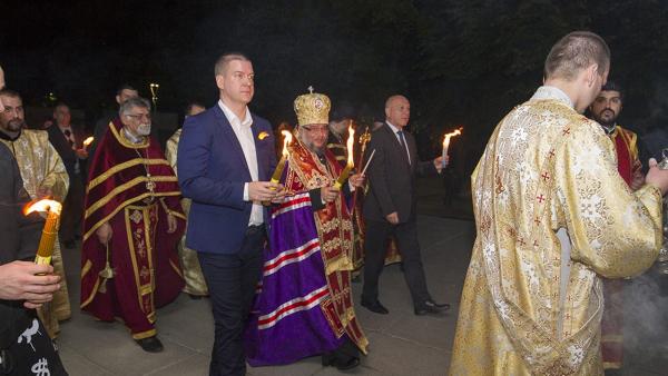 Честито Воскресение Христово! Мир, вяра и благословение