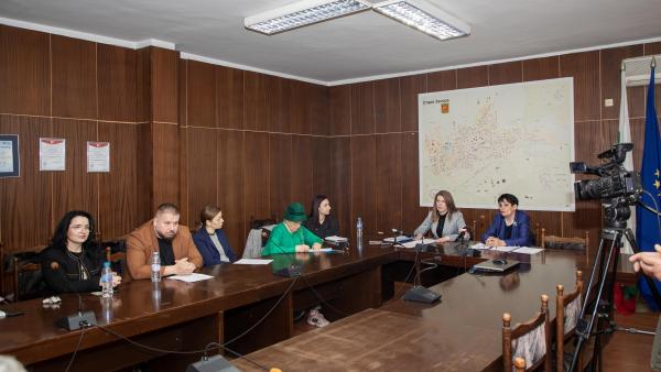 На информационна среща обсъдиха правилника за дейността на общинското предприятие   Арт сцена – Стара Загора