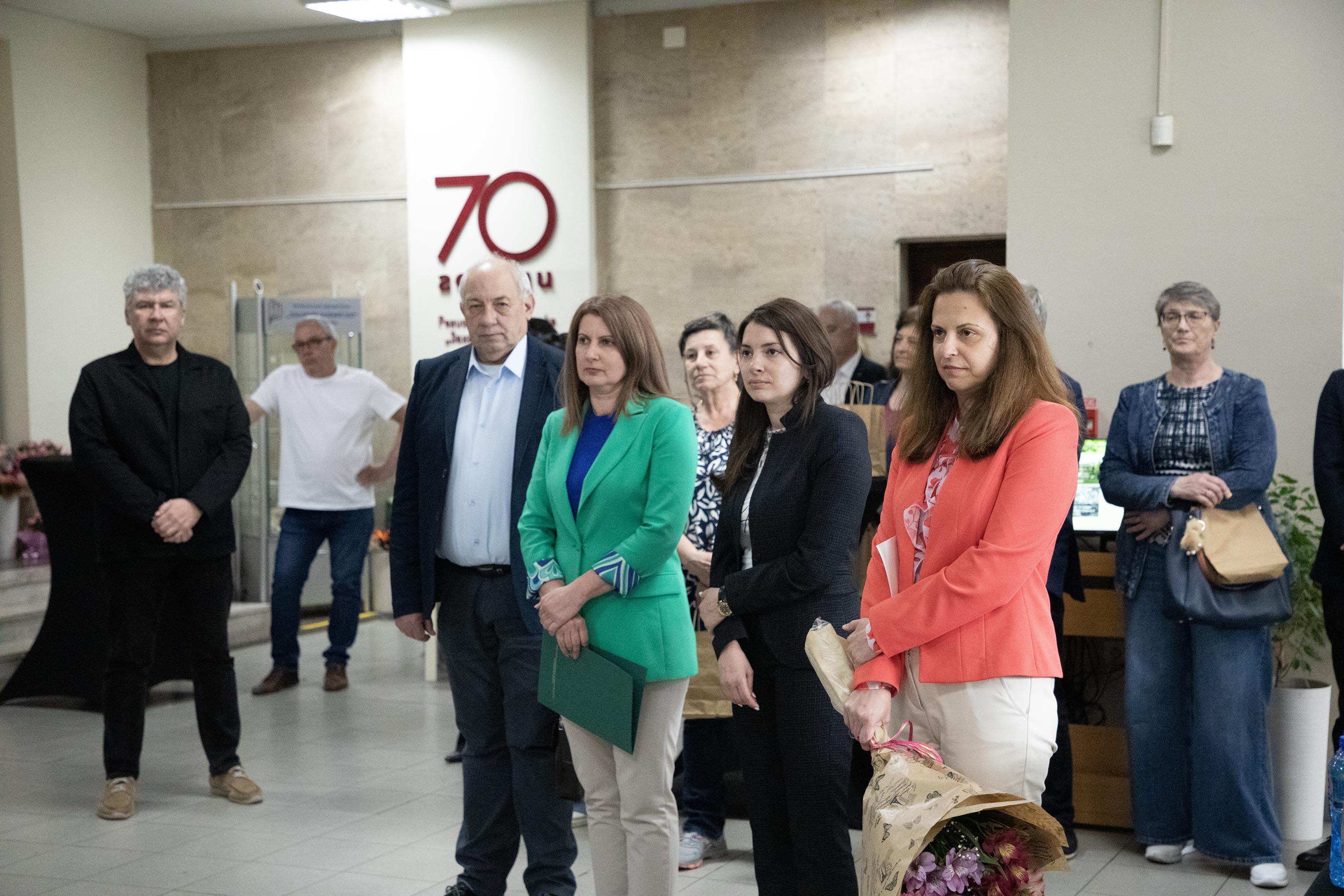 РБ Захарий Княжески отбеляза 70-годишнина с изложба на емблематични личности от града на липите