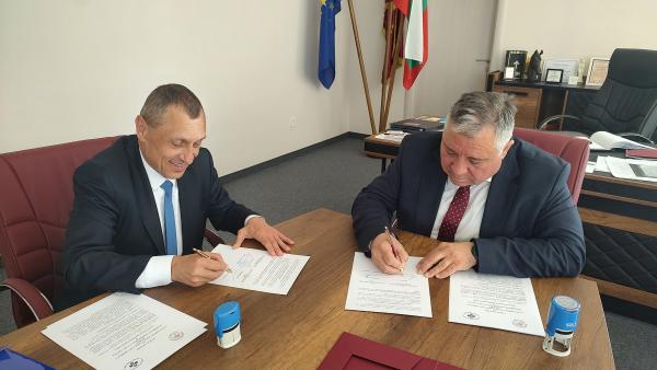 Тракийският университет и Българският ветеринарен съюз подписаха договор за сътрудничество