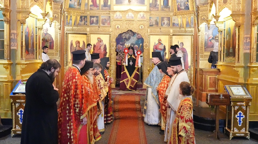 На Светли понеделник митрополит Киприан служи в храм-паметника в град  Шипка