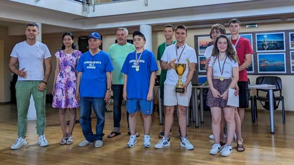 Честито! Ученици от Стара Загора са републикански шампиони по шахмат