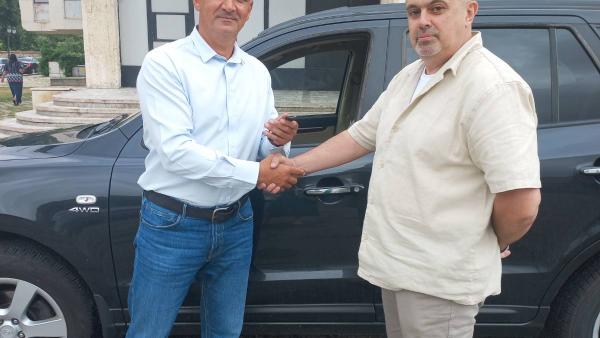 Община Гурково дари автомобил на местния полицейски участък