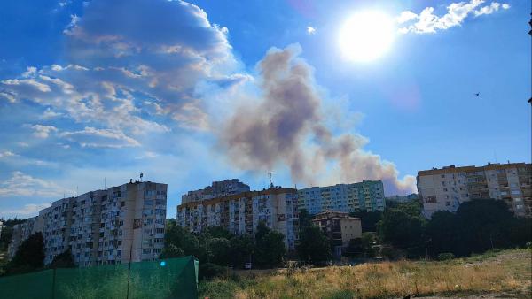 Обявиха частично бедствено положение заради пожара в северната част на Стара Загора