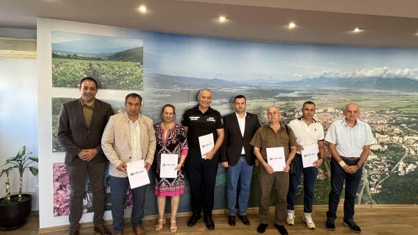 Споразумение за сътрудничество в борбата с пожарите подписаха в Община Казанлък