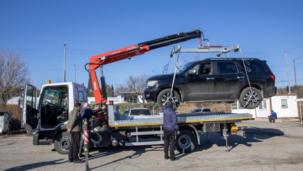 Принудително премахнаха 5 изоставени автомобила в Стара Загора