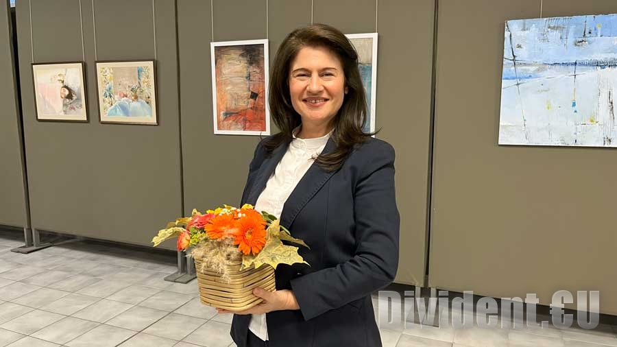 Поетесата Светлана Николова представи в Стара Загора втората си стихосбирка