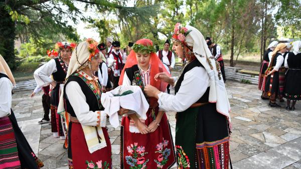 Ансамбъл  Дълбоки  премина успешно първи етап от селекцията за   Живи човешки съкровища – България