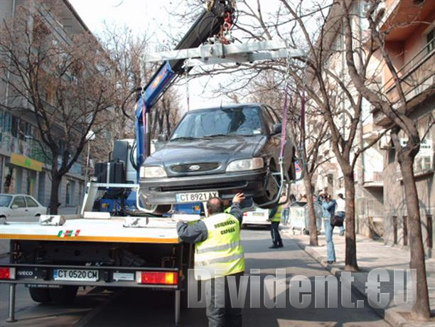 Глобиха собственици на изоставени и неправравилно паркирани автомобили