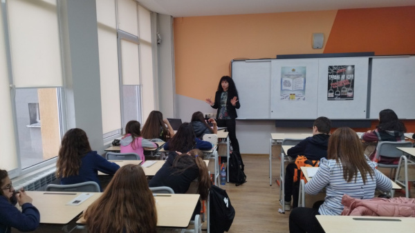 Прокурор от Районна прокуратура - Стара Загора изнесе открит урок пред казанлъшки ученици