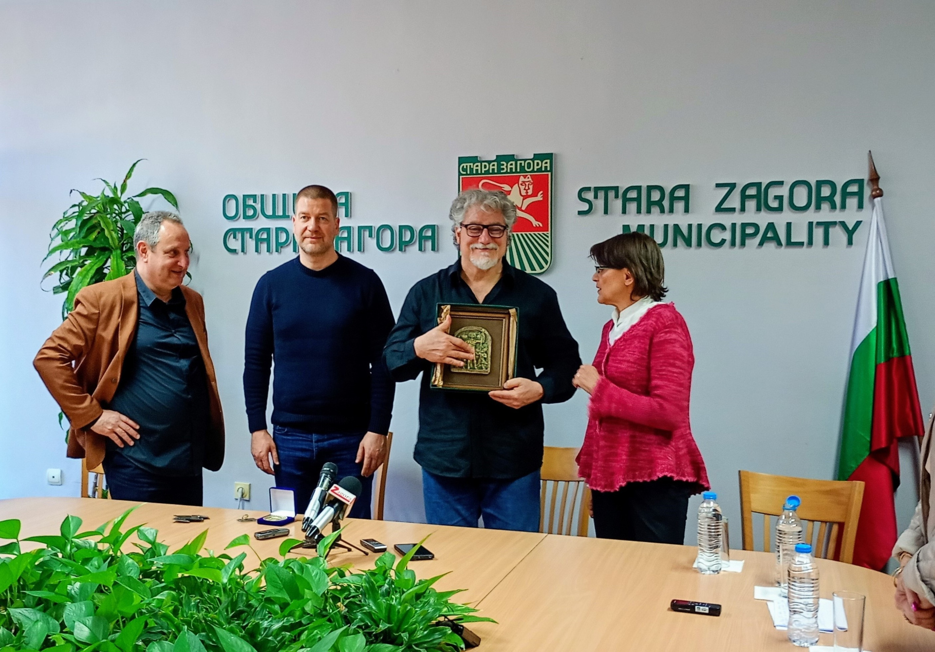 Премиерата на  Риголето  в Старозагорската опера ще грейне с плеяда  звезди под диригентството на Хосе Кура
