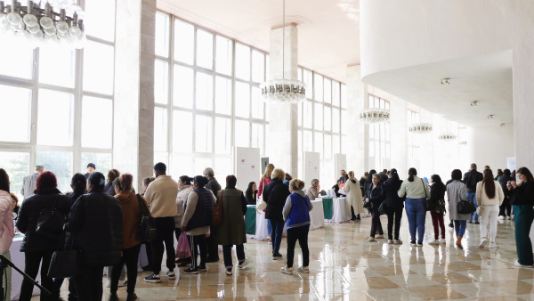 Работодатели обявиха 75 свободни работни места на трудова борса в Нова Загора