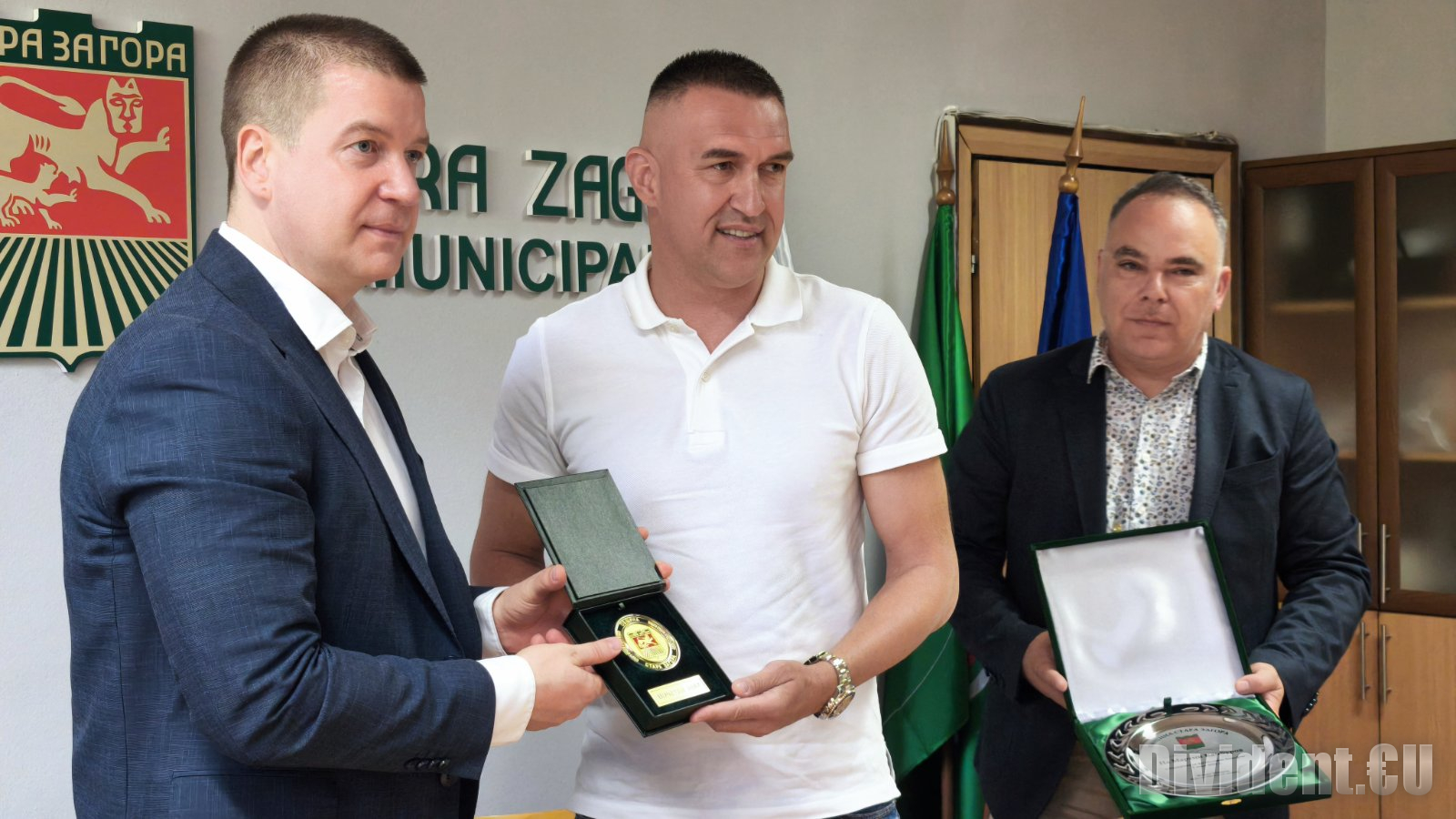 Мартин Камбуров получи почетния знак на Стара Загора, кани феновете на бенефис