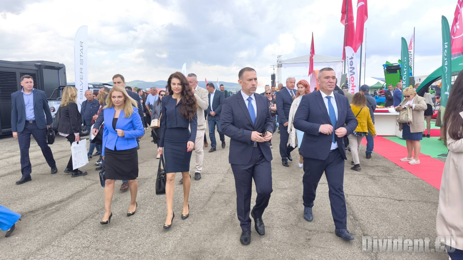 Министър Тахов откри БАТА Агро 2025 с обещание за над 1 милиард лева за стопанствата
