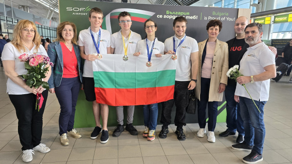 Българските ученици спечелиха 4 медала на Международната Менделеева олимпиада по химия