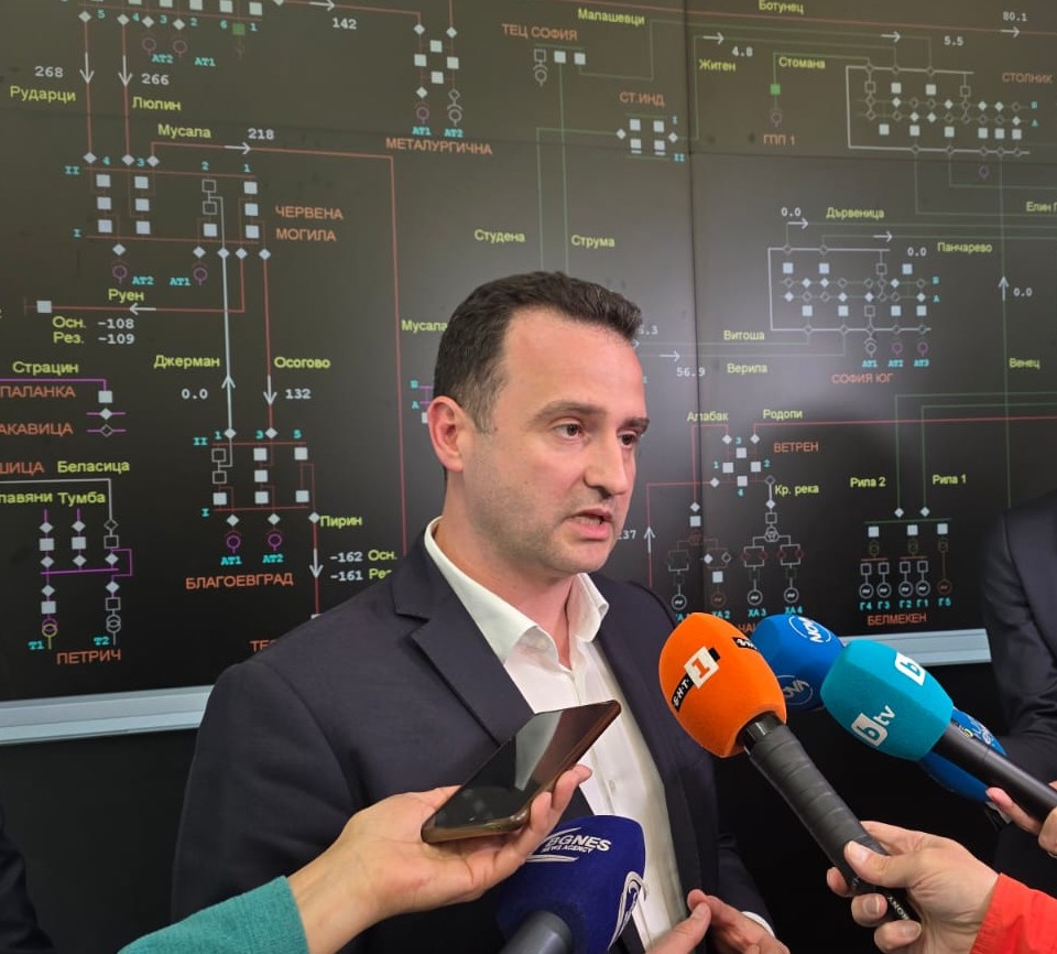 Жечо Станков: България подпомогна възстановяването на електрозахранването при срива в съседни страни