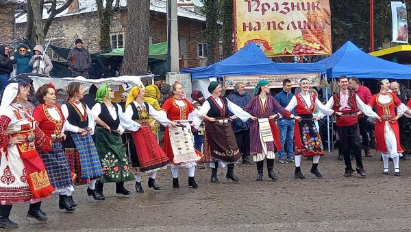 В старозагорското село Змейово се готвят за събор