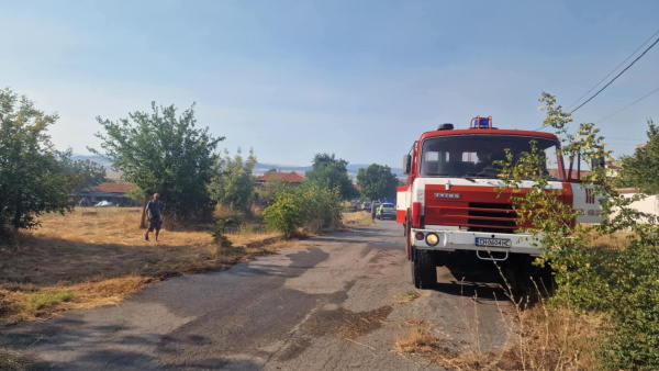 Кметът на Нова Загора поиска проверка на електропреносната мрежа заради пожарите