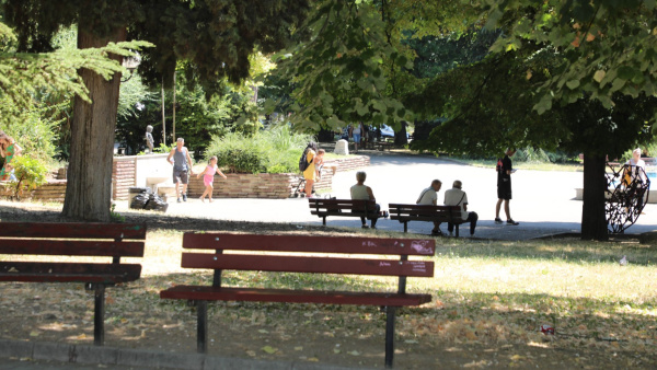 Месец след старта: ремонтът на Градската градина на Стара Загора върви в срок