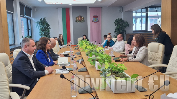 Казанлък предложи законодателни промени в Деня на българската община