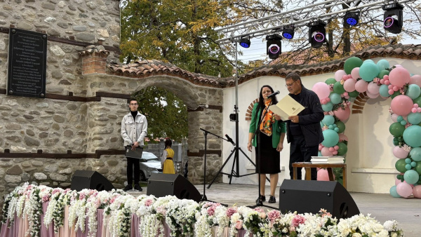 С шестдневно празненство казанлъшкото село Енина отбеляза своя празник