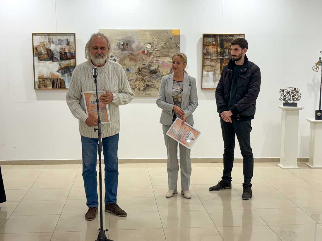 Румен Рачев спечели наградата Есенен салон в Казанлък