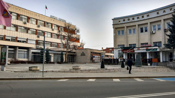Община Казанлък обявява конкурс за изработване на идейни проекти за визия на кръстовището - западен вход на Казанлък