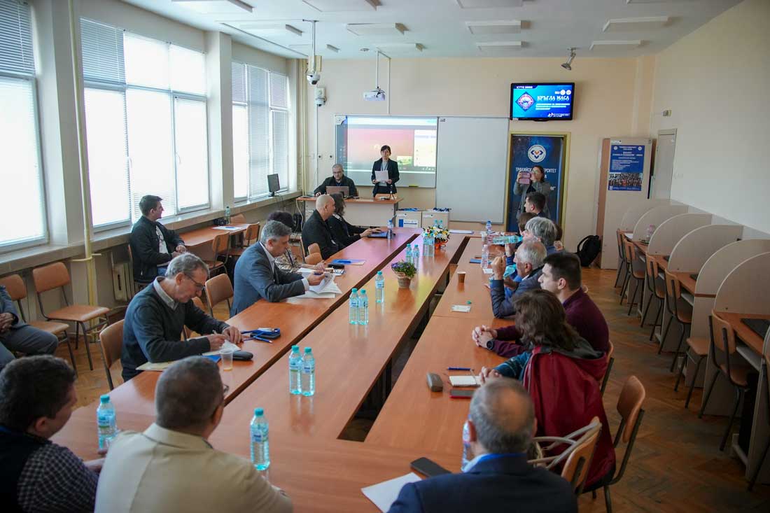 Факултет  Техника и технологии  – Ямбол събра университети и бизнес на кръгла маса