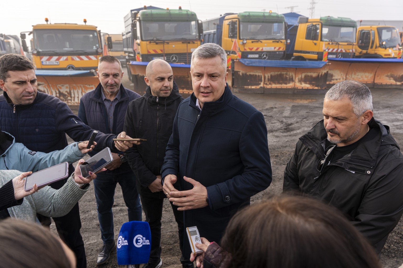 37 машини са в готовност за поддържане на пътната мрежа в Старозагорско
