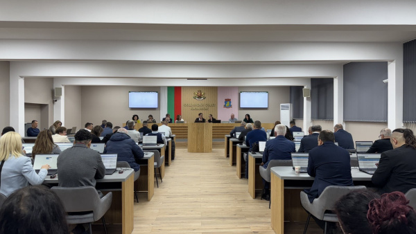С нов проект Община Казанлък ще подкрепя своите млади таланти