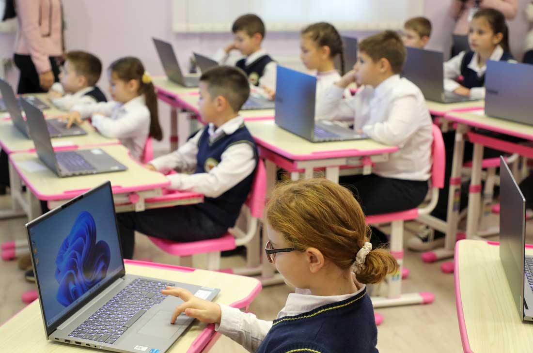 Нов  STEM-център ще подобри образователните резултати в старозагорското НУ  Димитър Благоев