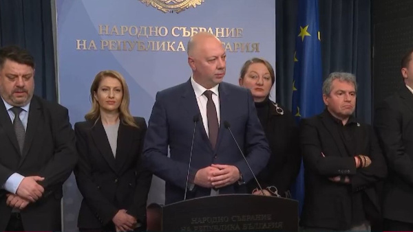 Правителството на Росен Желязков подаде оставка