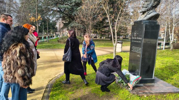 Казанлък отбеляза 178 години от рождението на Христо Ботев