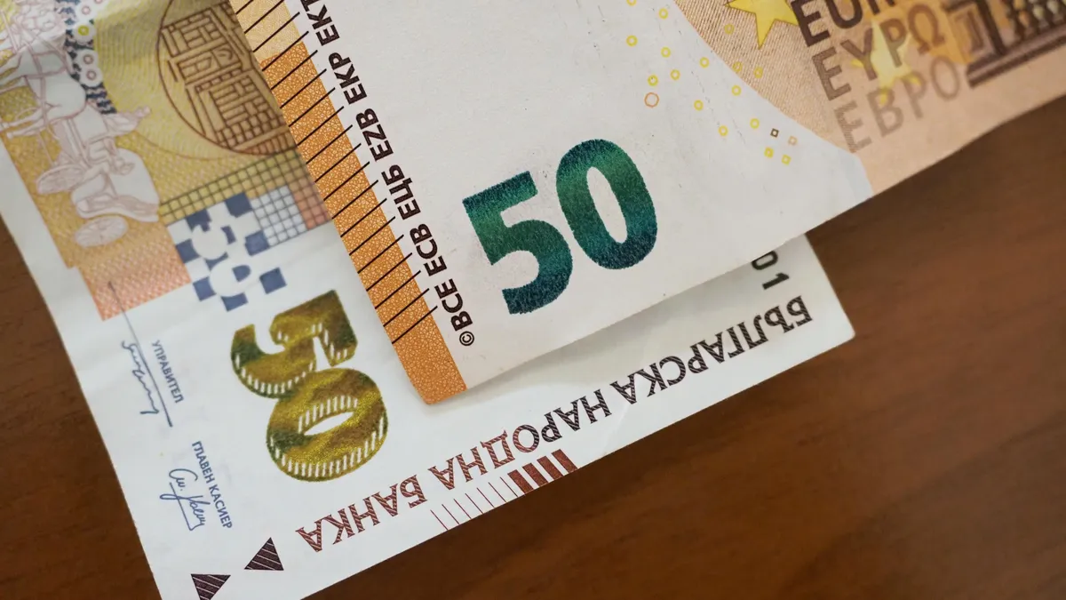 Фискален съвет: Спокоен преход към еврото в България, 60 от левовете са изтеглени от обращение